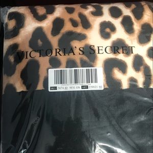 VS PINK Sherpa Blanket